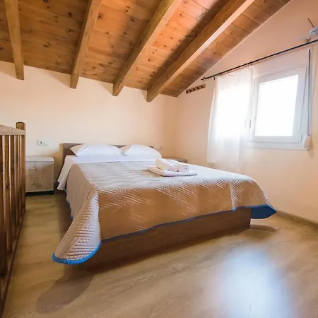 Aretousa - Cretan Hospitality Holiday home Pretoria